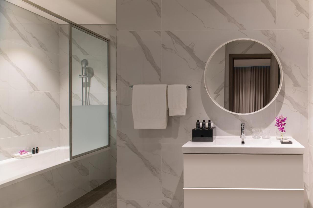 Steigenberger Residence Doha Eksteriør billede Bathroom