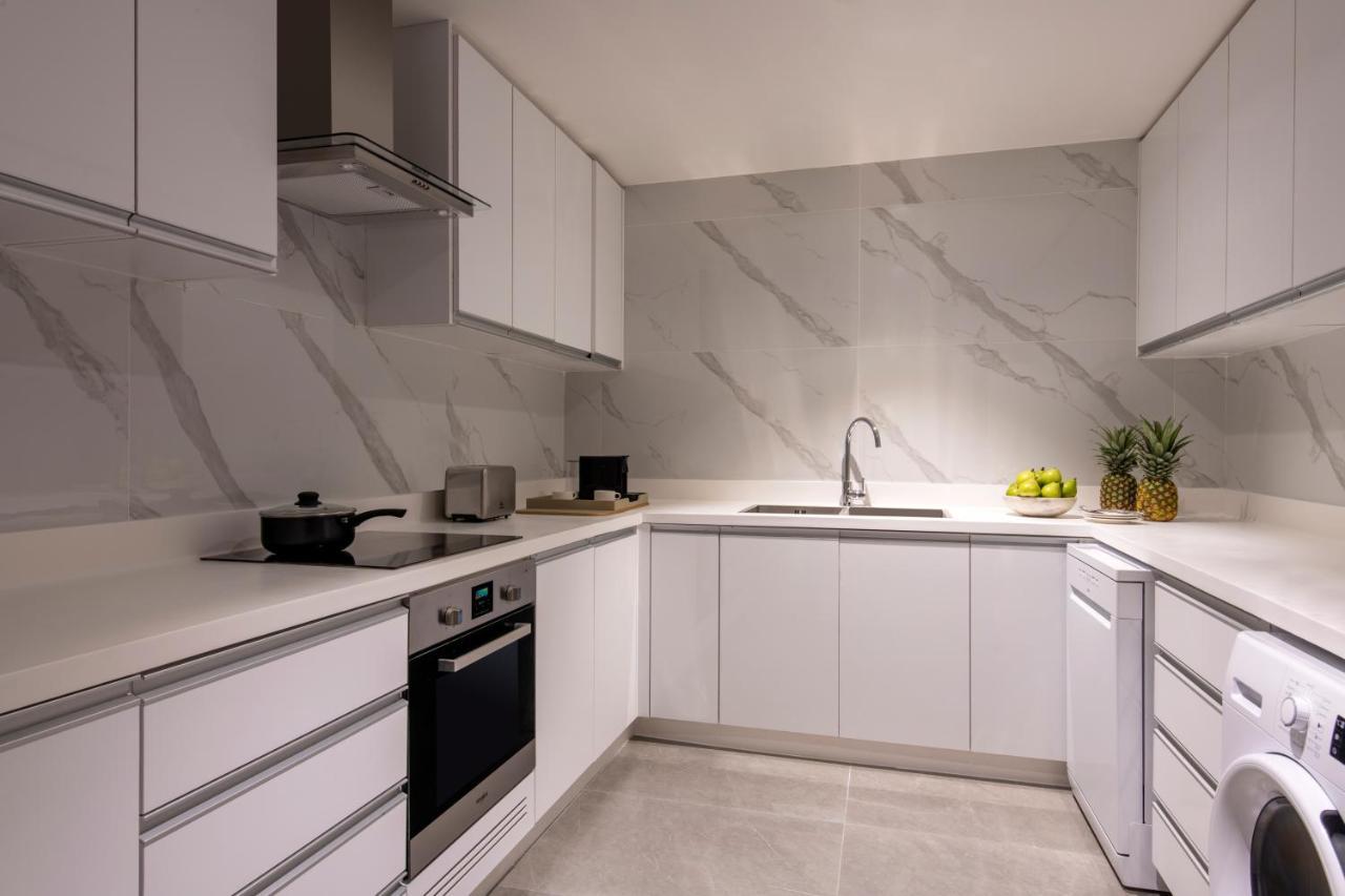 Steigenberger Residence Doha Eksteriør billede A modern kitchen